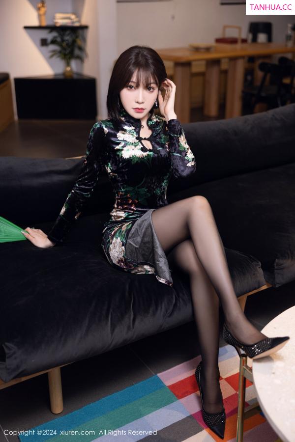 陈芝 芝芝Booty [XiuRen]高清写真图 2024.07.17 No.8876 徐莉芝Booty 黑丝美腿第11张图片